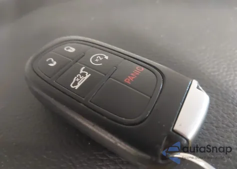 2016 Jeep Cherokee Altitude из США, поврежденный, VIN 1C4PJLCS2GW161208